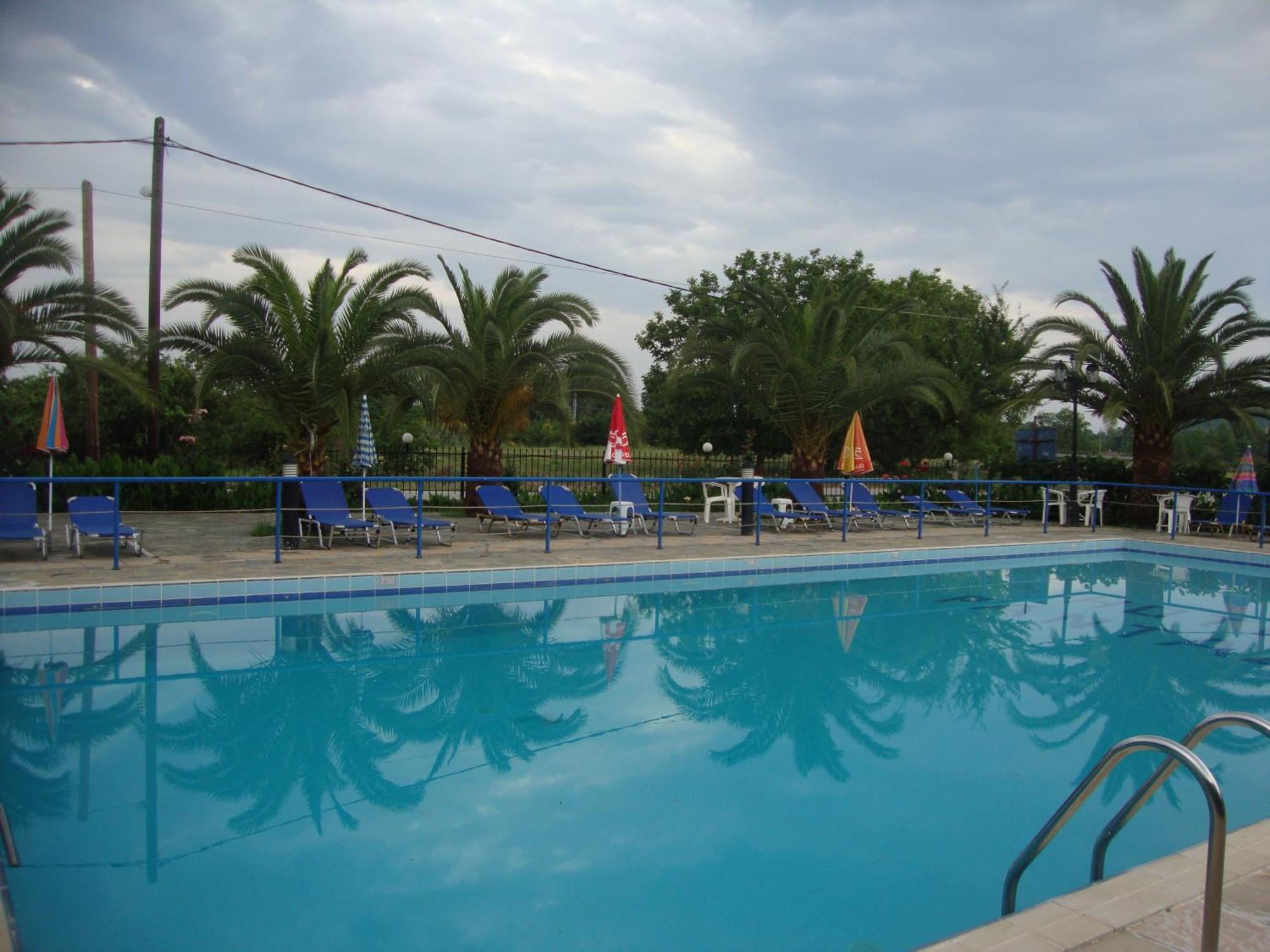 Hotel Pantazis باراليا بانتالييمونوس المظهر الخارجي الصورة