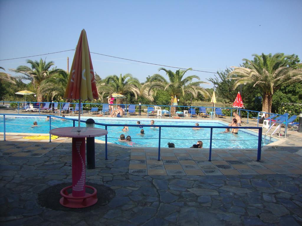 Hotel Pantazis باراليا بانتالييمونوس المظهر الخارجي الصورة