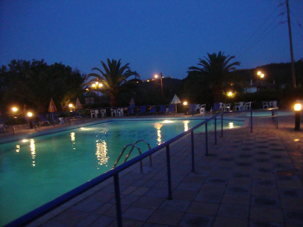 Hotel Pantazis باراليا بانتالييمونوس المظهر الخارجي الصورة
